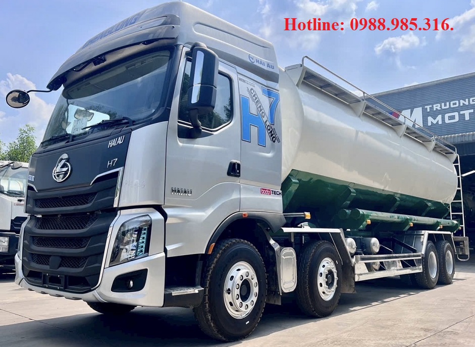 Xe tải 4 chân chở thức ăn chăn nuôi 26 khối